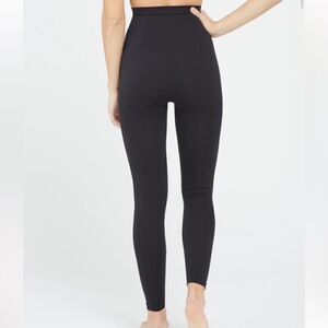Spanx Look at Me Now High-Waisted Seamless Leggings In Black Size Large